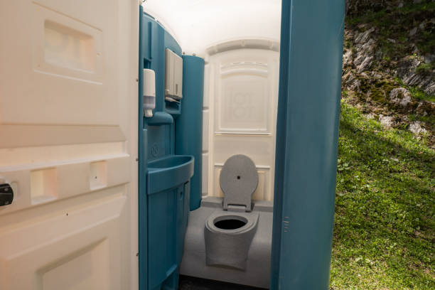 Best Porta potty rental near me  in Evansville, IN